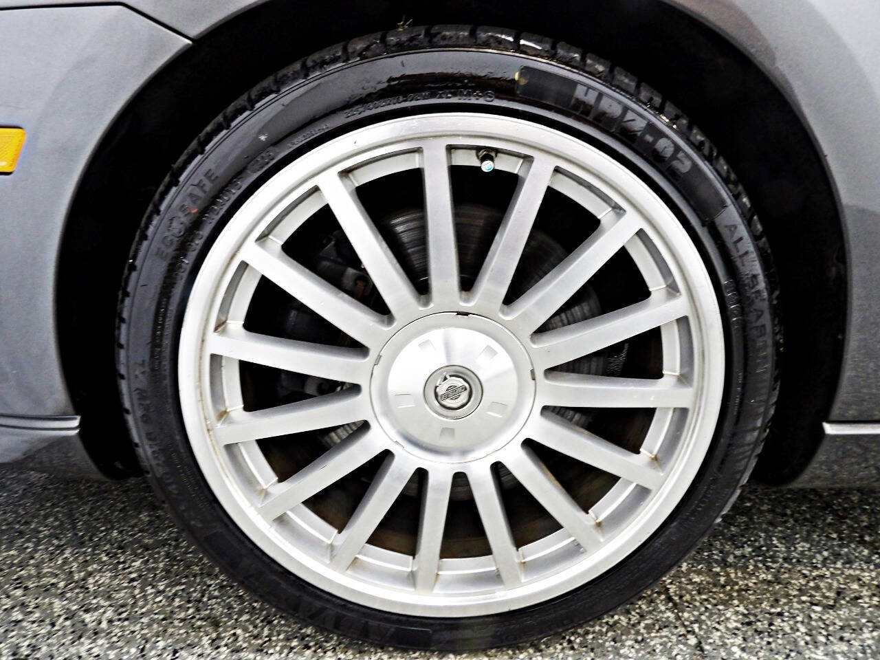 Used 2005 Chrysler Crossfire SRT-6 image 14