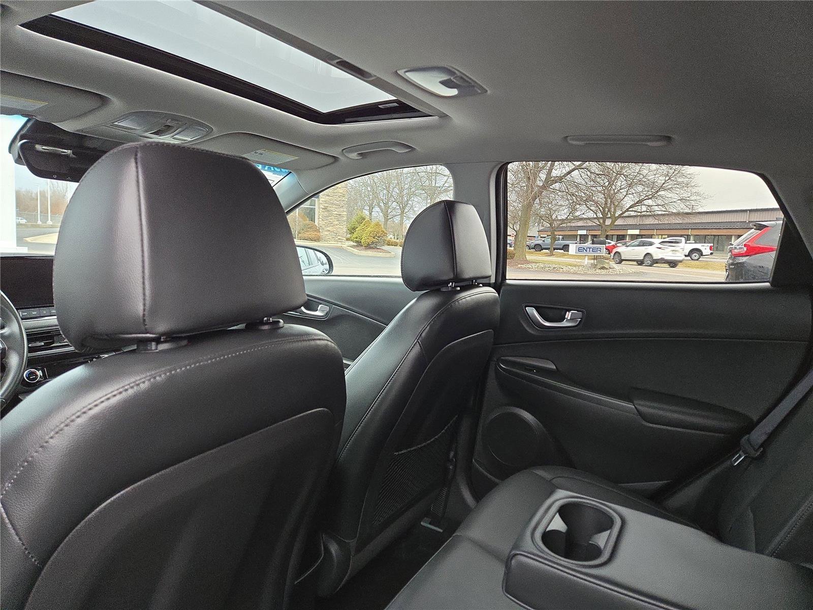 Used 2023 Hyundai Kona Limited image 23