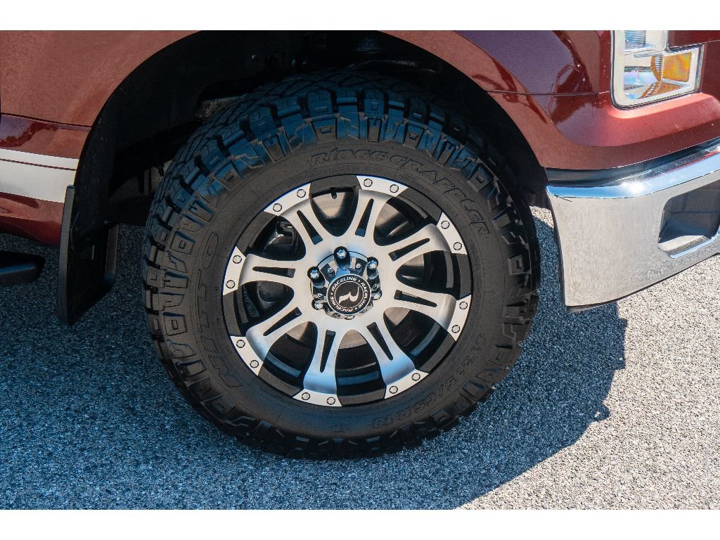 Used 2015 Ford F150 XLT w/ Equipment Group 302A Luxury AWD/4WD image 28