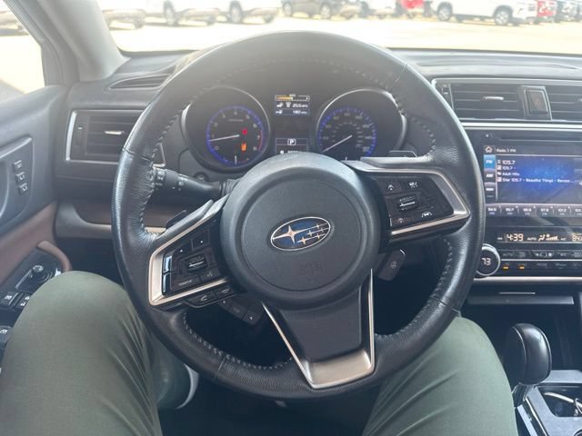 Used 2018 Subaru Outback 3.6R Touring AWD/4WD image 17