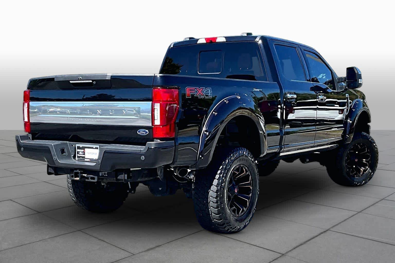 Used 2022 Ford F350 Platinum AWD/4WD image 13
