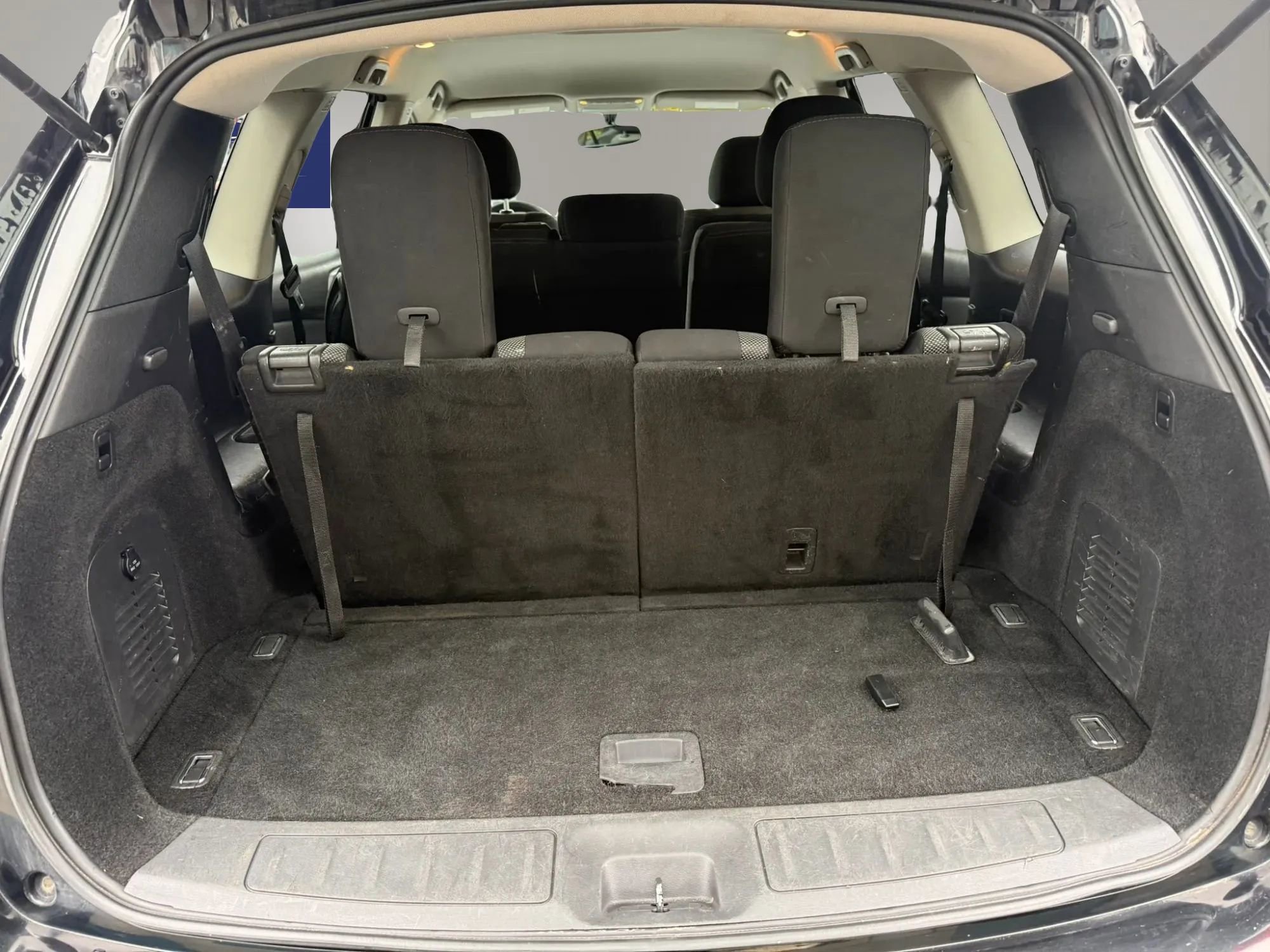 Used 2019 Nissan Pathfinder SV AWD/4WD image 34