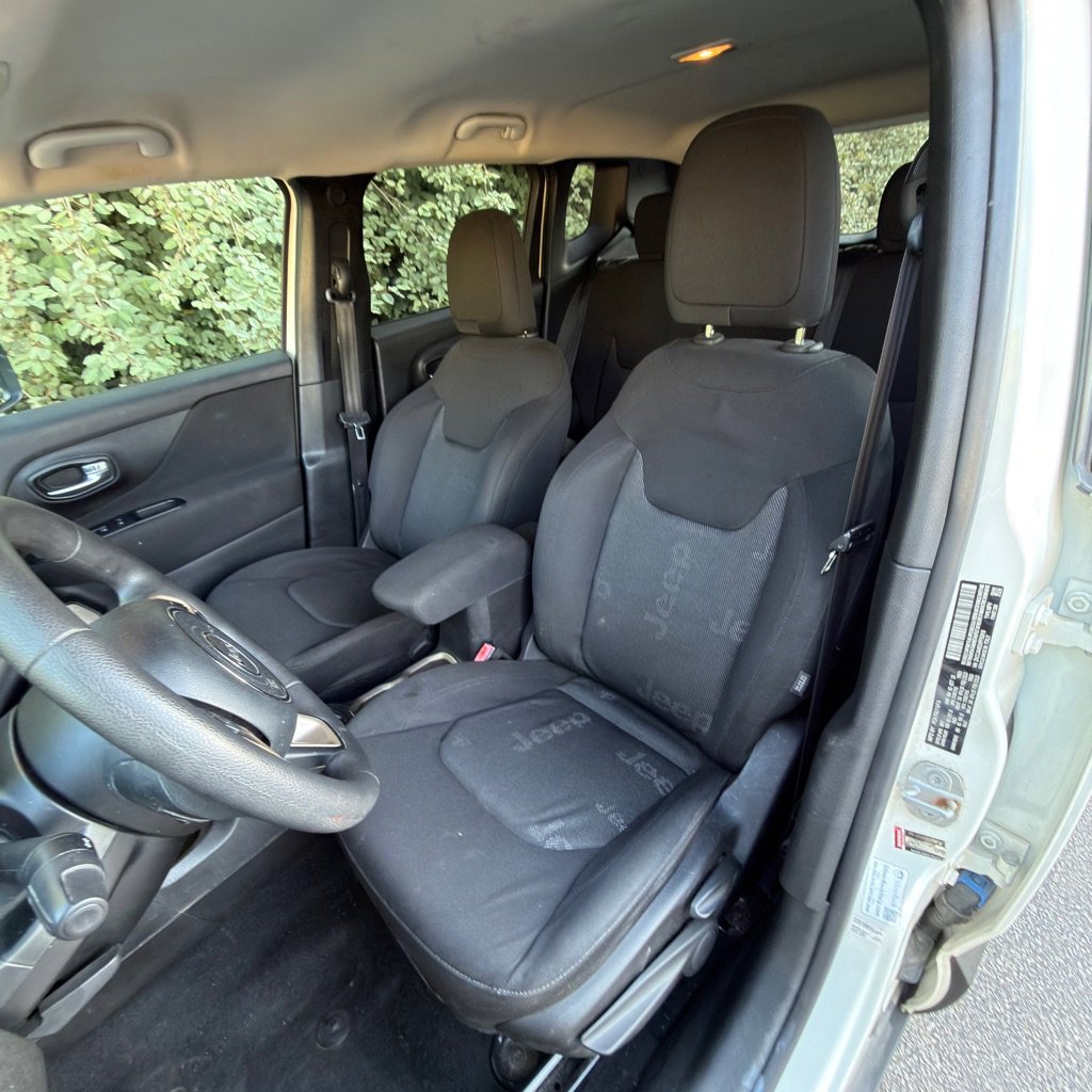 Used 2017 Jeep Renegade Sport w/ Power & Air Group FWD image 8
