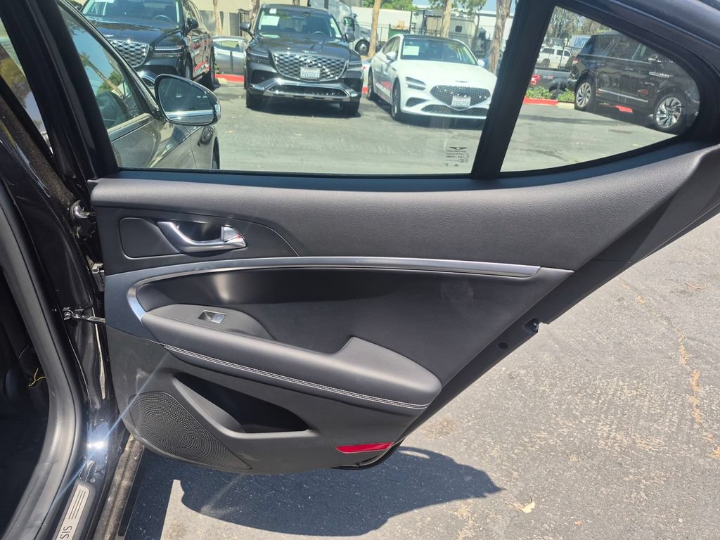 Used 2026 Genesis G70 2.5T RWD image 23