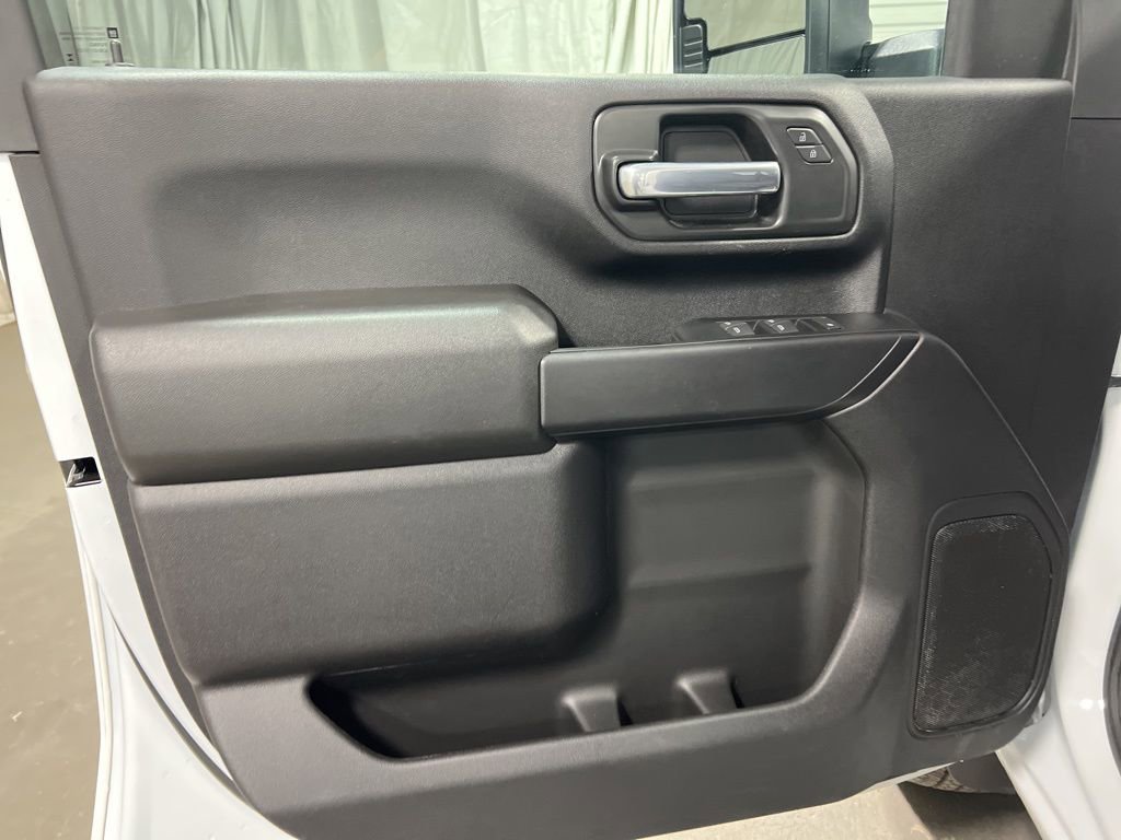 Used 2025 Chevrolet Silverado 3500 W/T image 27