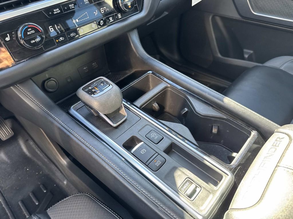 Used 2022 Nissan Pathfinder SL w/ SL Premium Package image 26