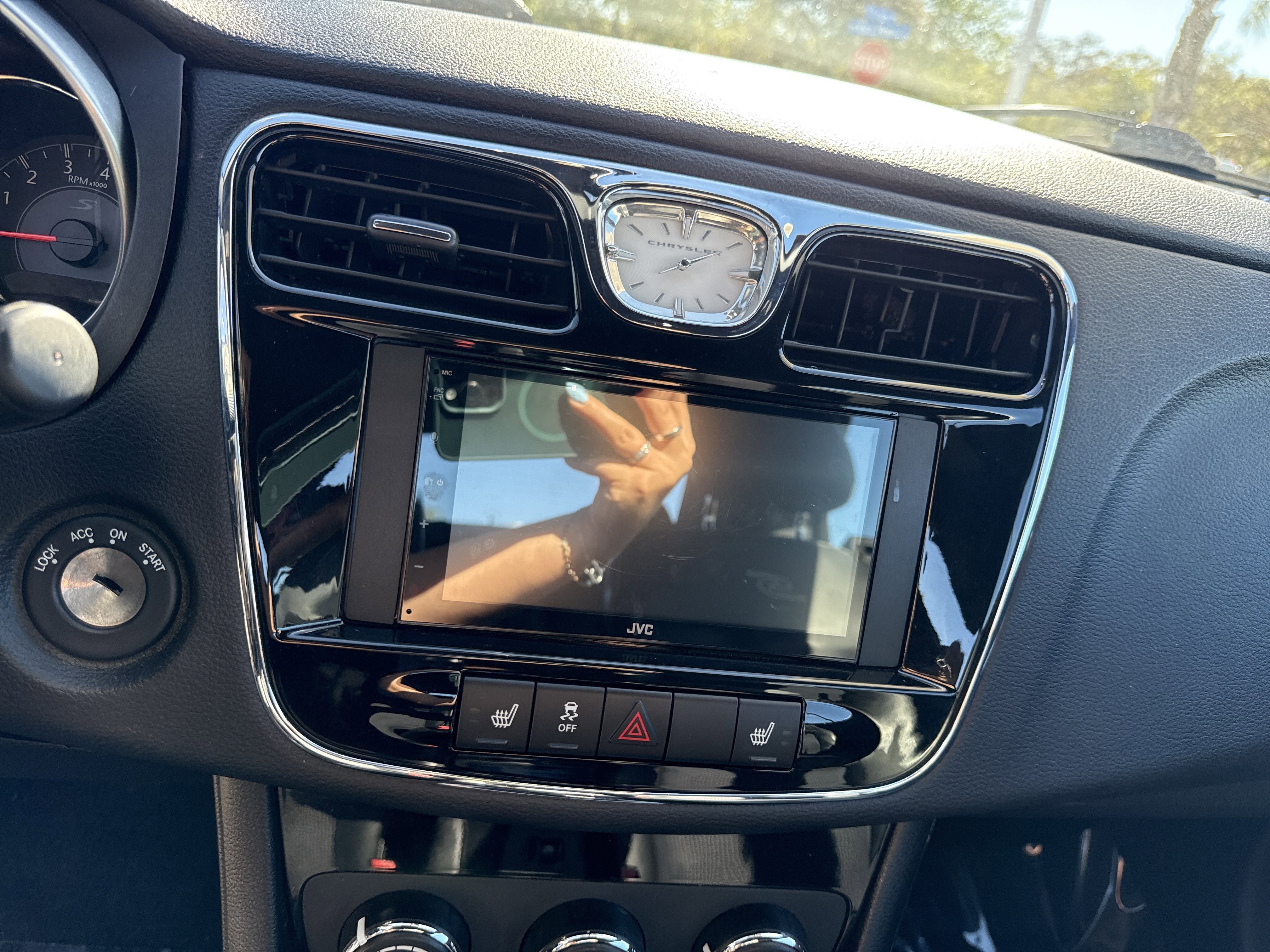 Used 2013 Chrysler 200 S image 22