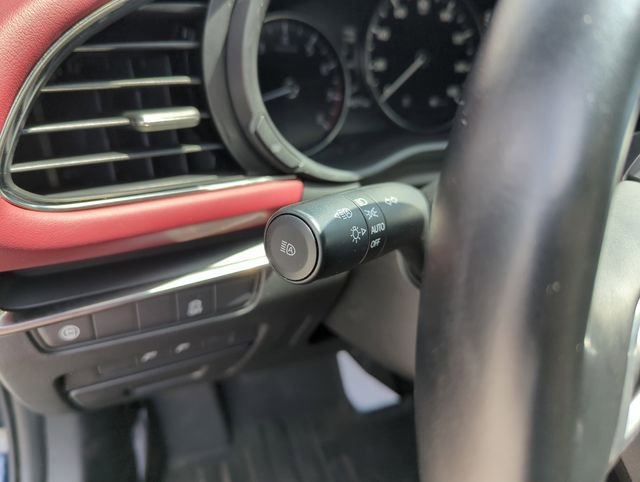 Used 2019 MAZDA MAZDA3 Hatchback w/ Premium Package image 20