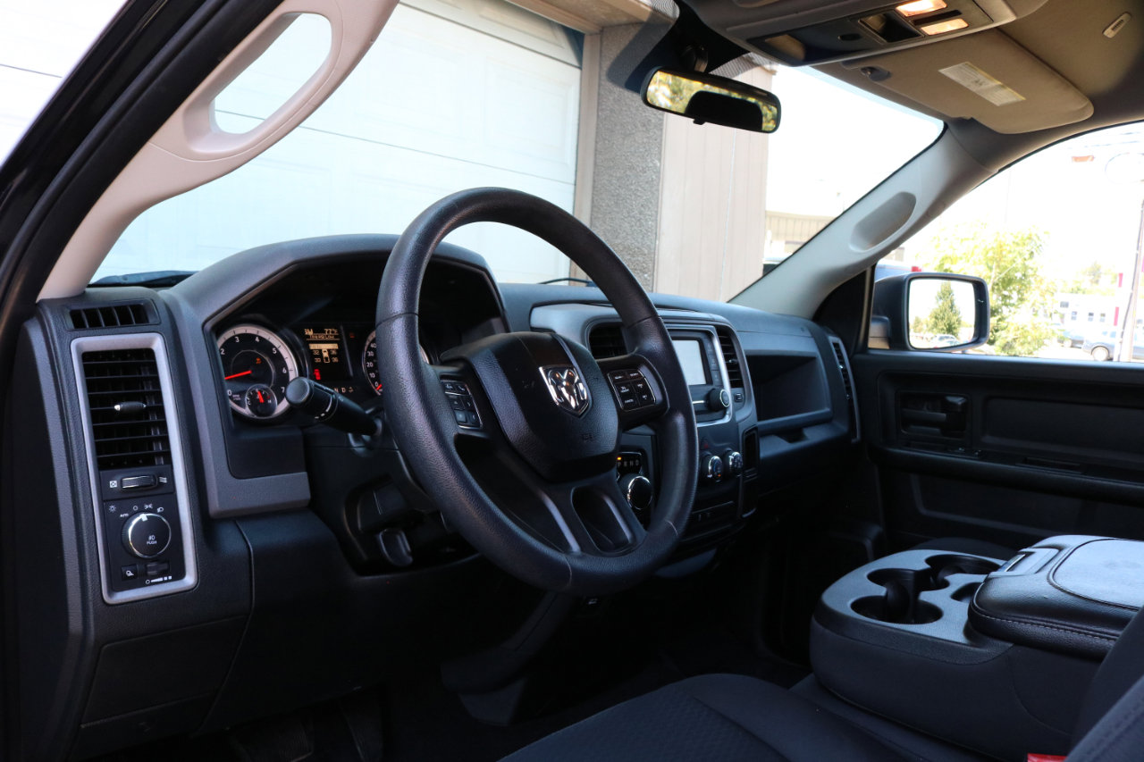 Used 2018 RAM 1500 Express w/ Black Ram 1500 Express Group image 16