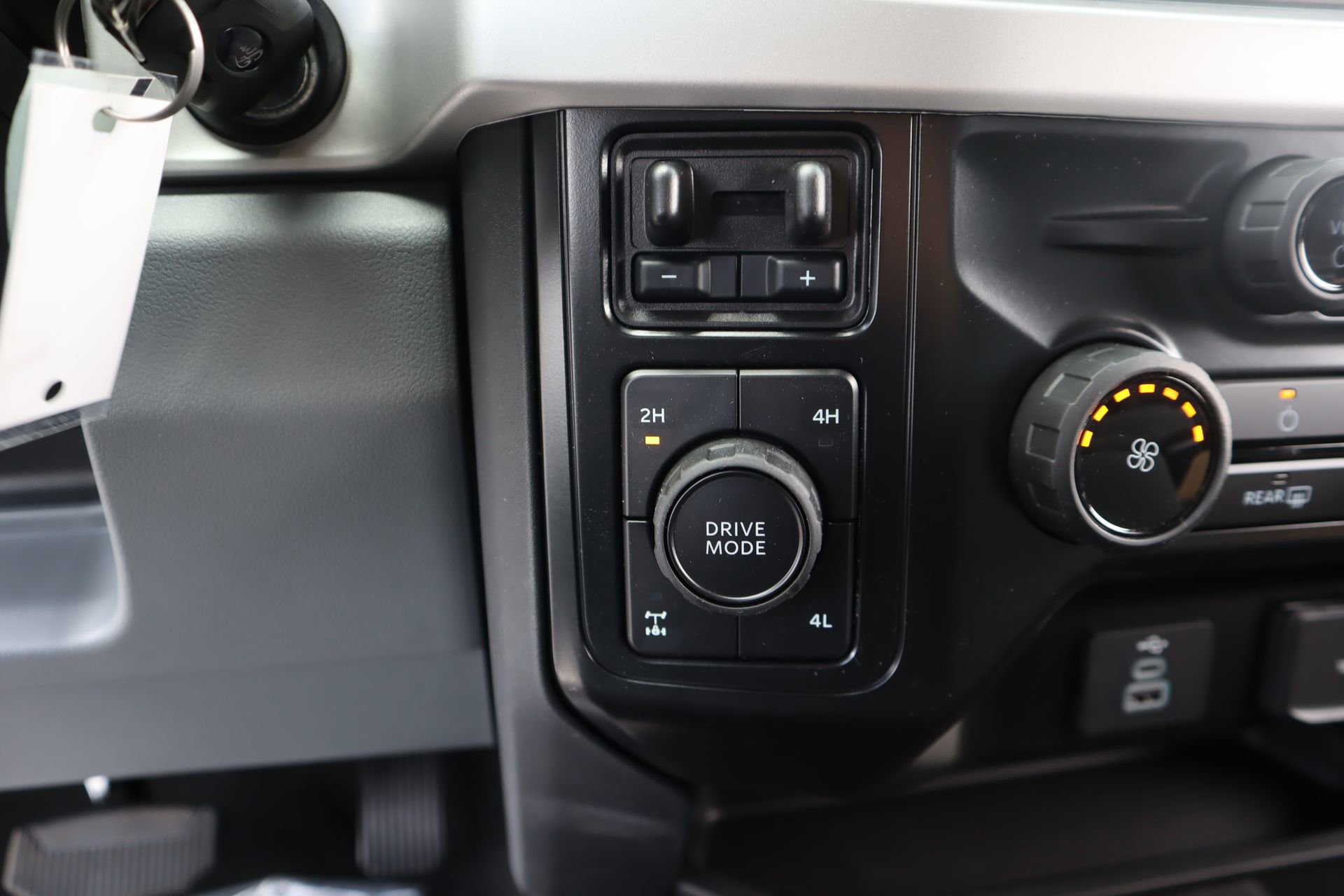 New 2026 Ford F250 XL w/ STX Appearance Package AWD/4WD image 7
