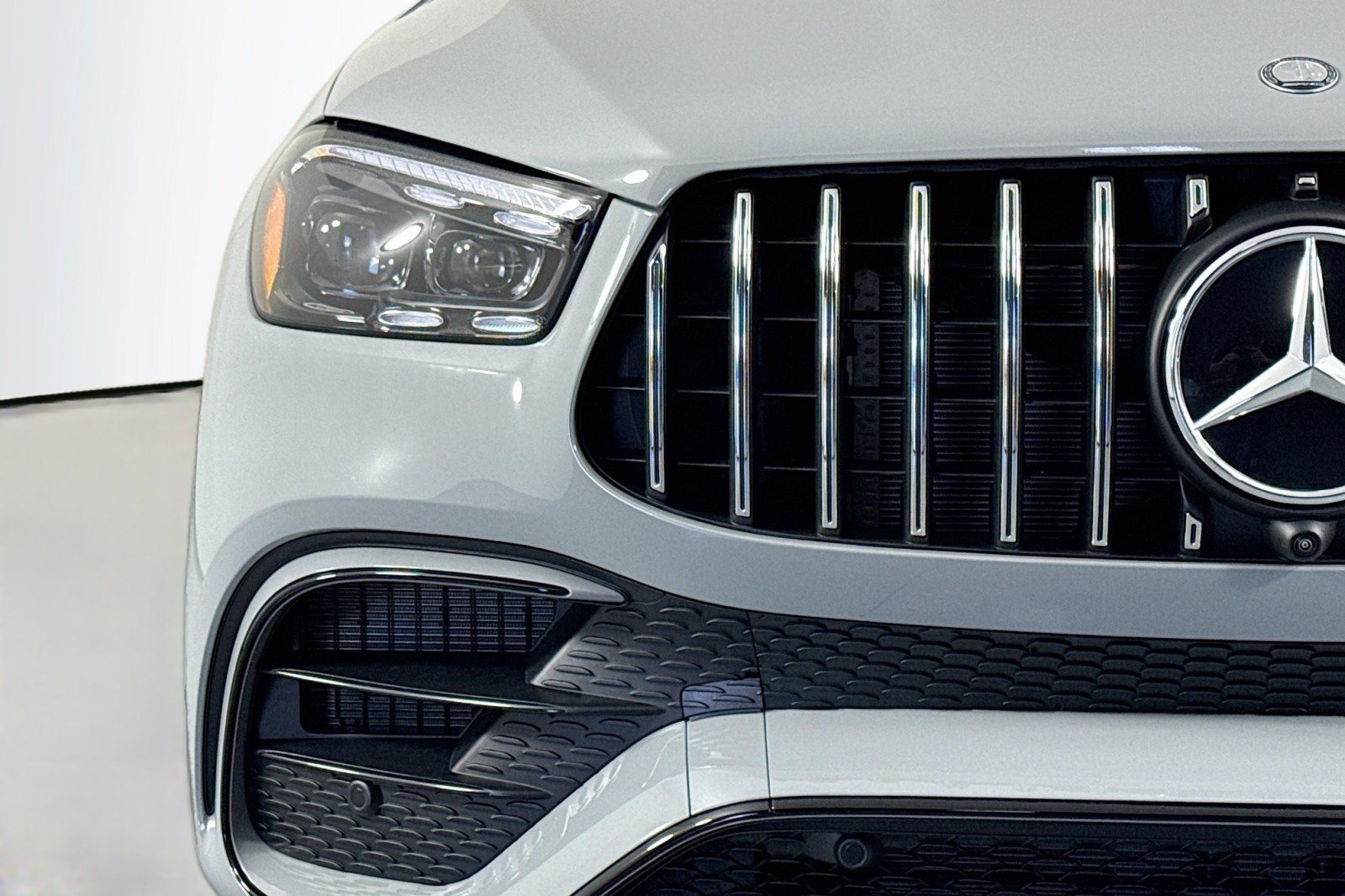 New 2026 Mercedes-Benz GLE 63 AMG S image 9