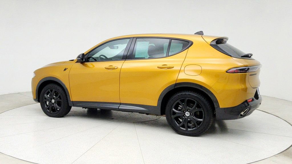 Used 2024 Dodge Hornet R/T Plus w/ R/T Blacktop Package image 7