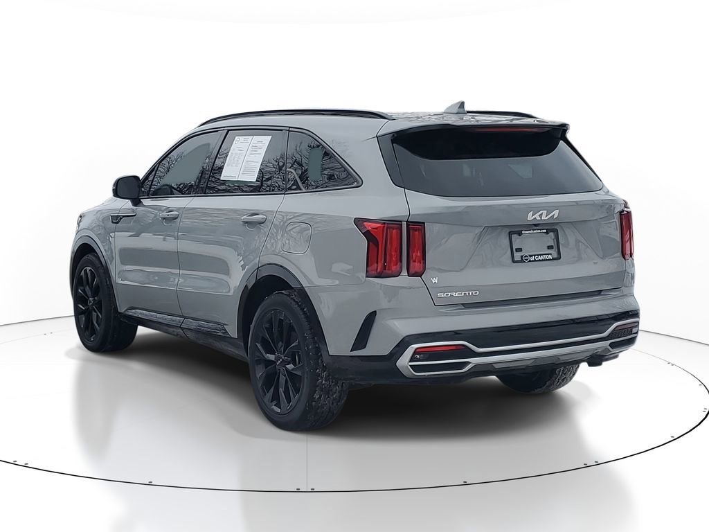 Used 2023 Kia Sorento SX image 3