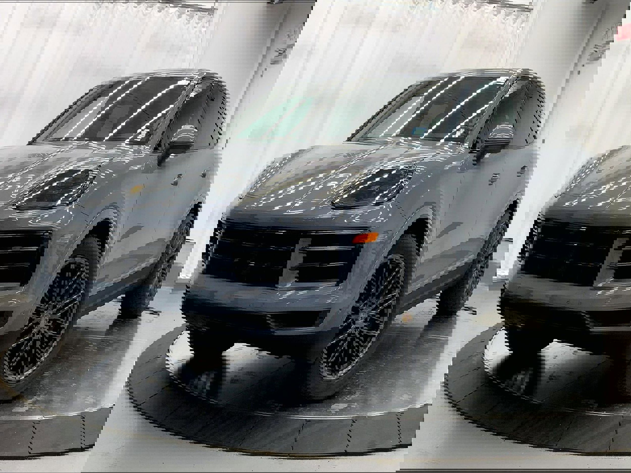 New 2025 Porsche Cayenne image 1
