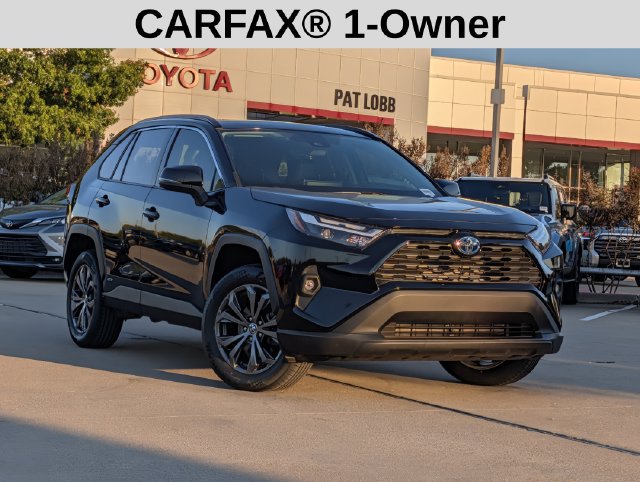 Used 2024 Toyota RAV4 XLE Premium AWD/4WD image 2
