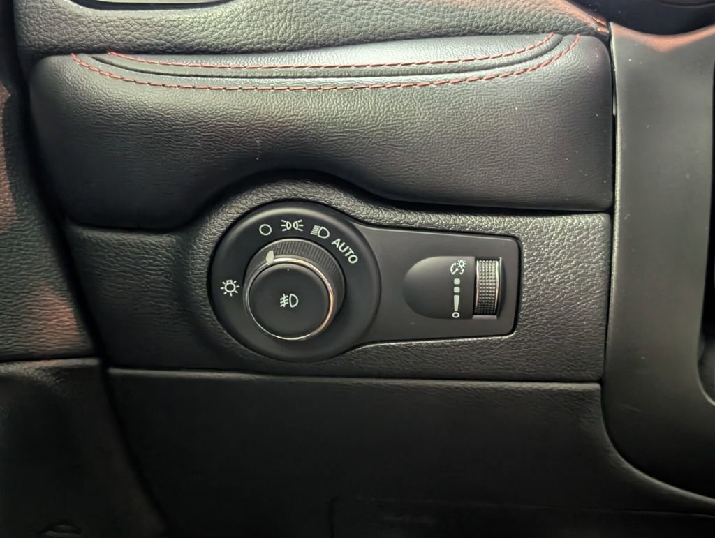 Used 2022 Dodge Durango R/T image 23