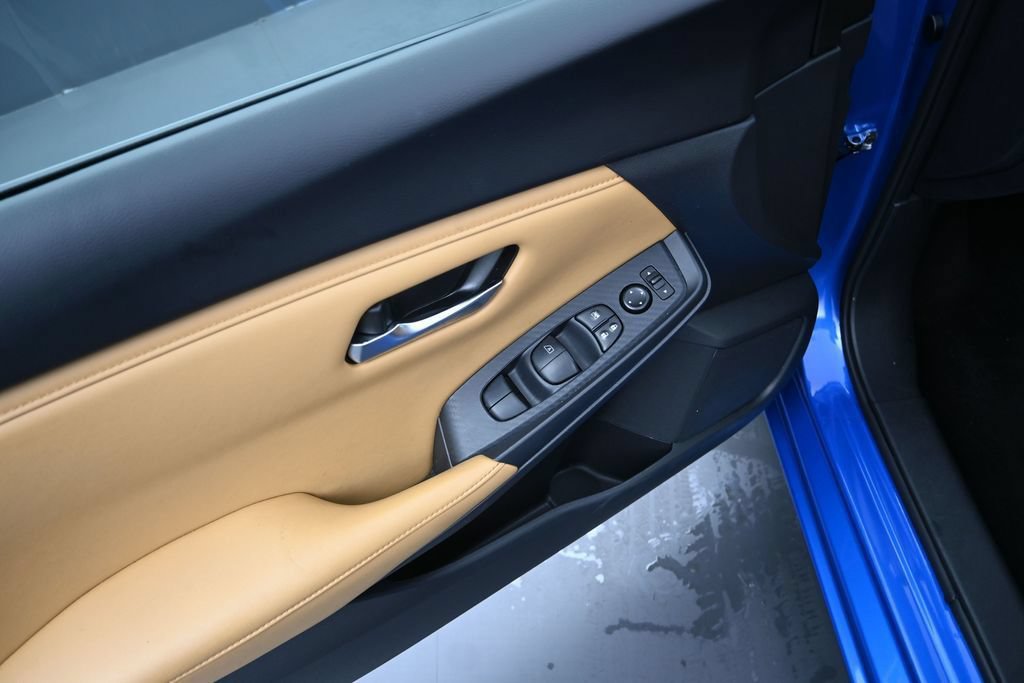 Used 2023 Nissan Sentra SV w/ SV Premium Package FWD image 18