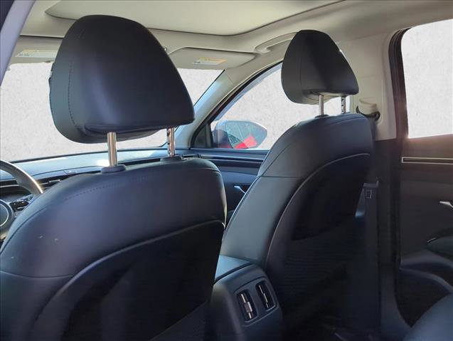 Used 2023 Hyundai Tucson Limited image 15