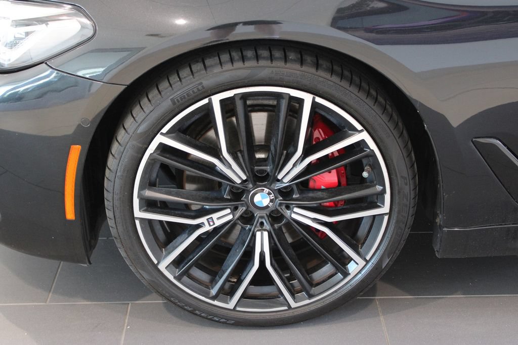 Used 2021 BMW 530i w/ M Sport Package RWD image 26