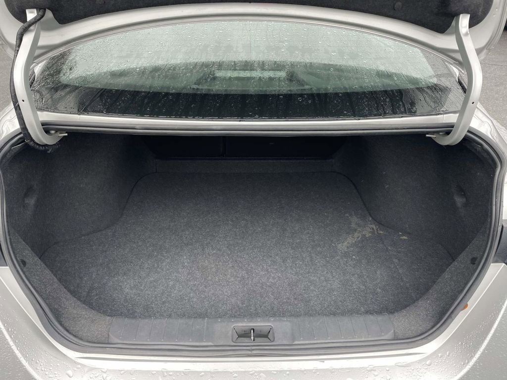 Used 2023 Nissan Sentra SV image 39