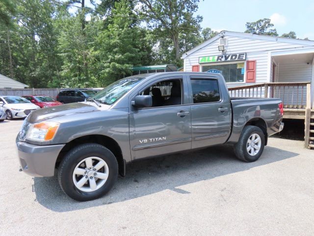 Used 2009 Nissan Titan SE w/ SE Drivers Convenience Pkg image 1