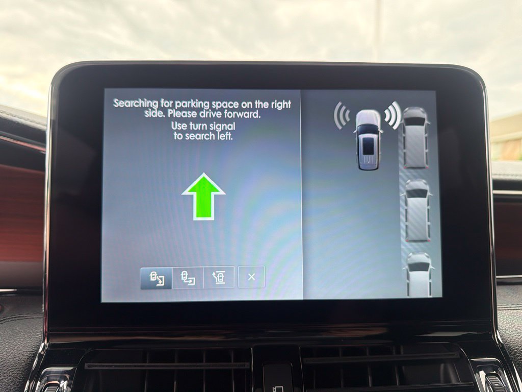Used 2021 Lincoln Navigator Reserve AWD/4WD image 78