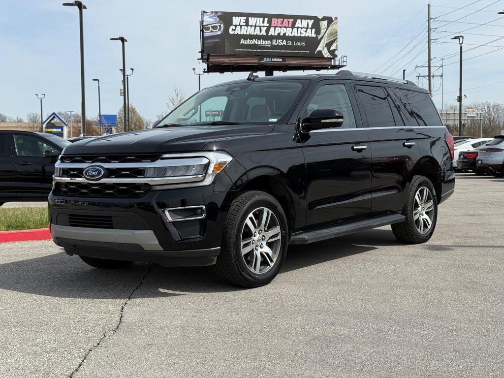 Used 2024 Ford Expedition Limited image 1