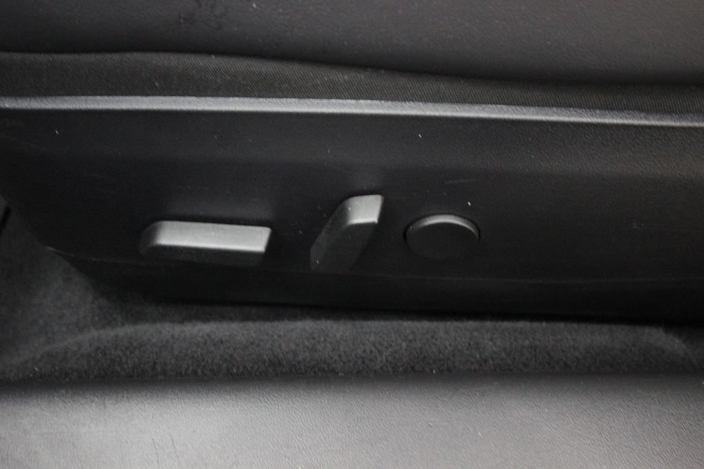 Used 2020 Tesla Model 3 Standard Range Plus RWD image 13