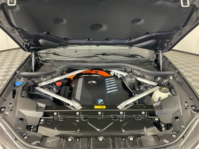 Used 2022 BMW X5 xDrive45e w/ M Sport Package AWD/4WD image 34