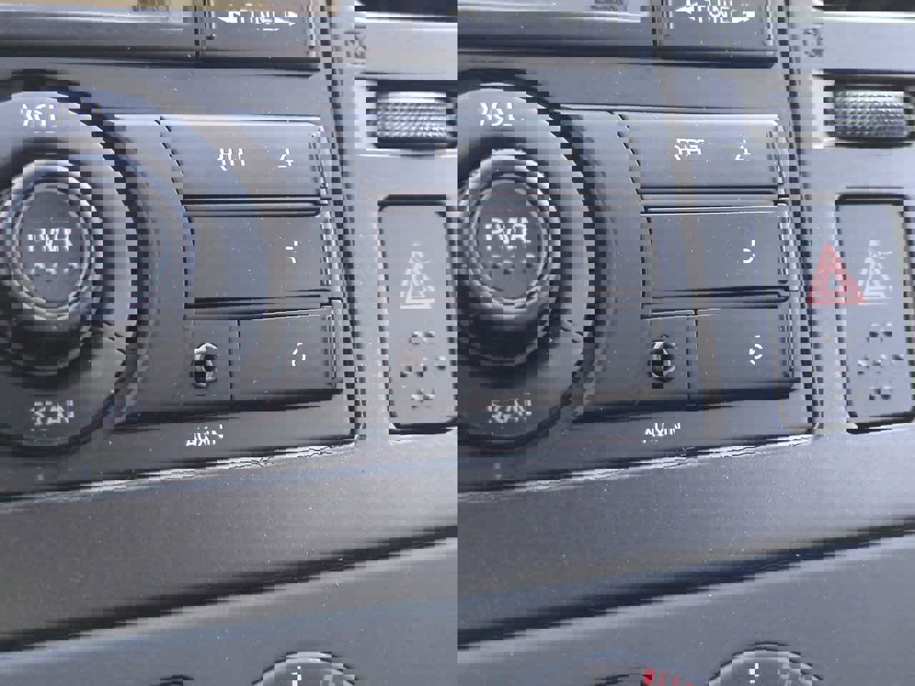 Used 2012 Nissan Versa 1.8 S image 19