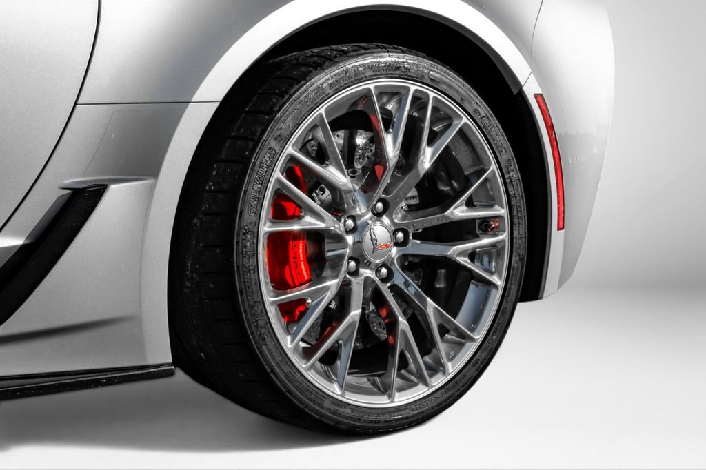Used 2018 Chevrolet Corvette Z06 RWD image 53