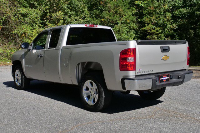 Used 2007 Chevrolet Silverado 1500 LT w/ 1LT Convenience Package RWD image 7