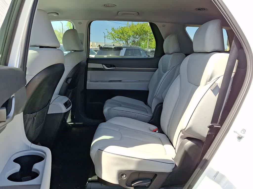 Used 2024 Hyundai Palisade SEL FWD image 9