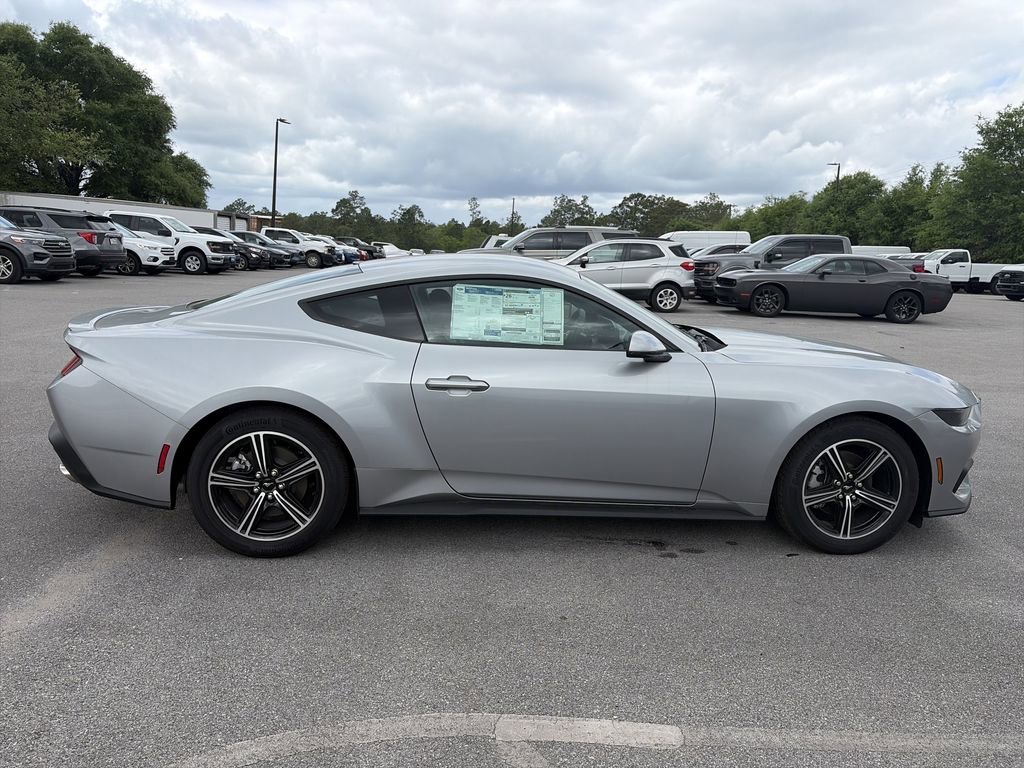 Used 2025 Ford Mustang Premium RWD image 8