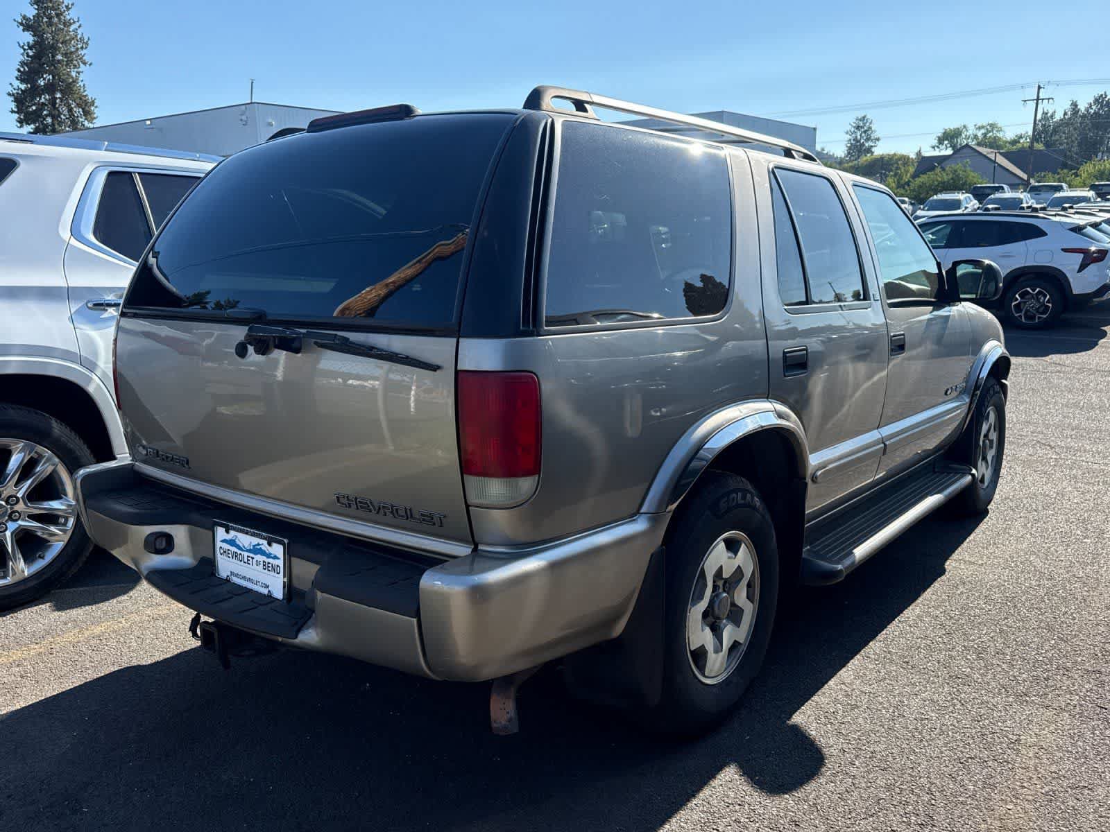 Used 2002 Chevrolet Blazer LS w/ Preferred Equipment Group AWD/4WD image 4