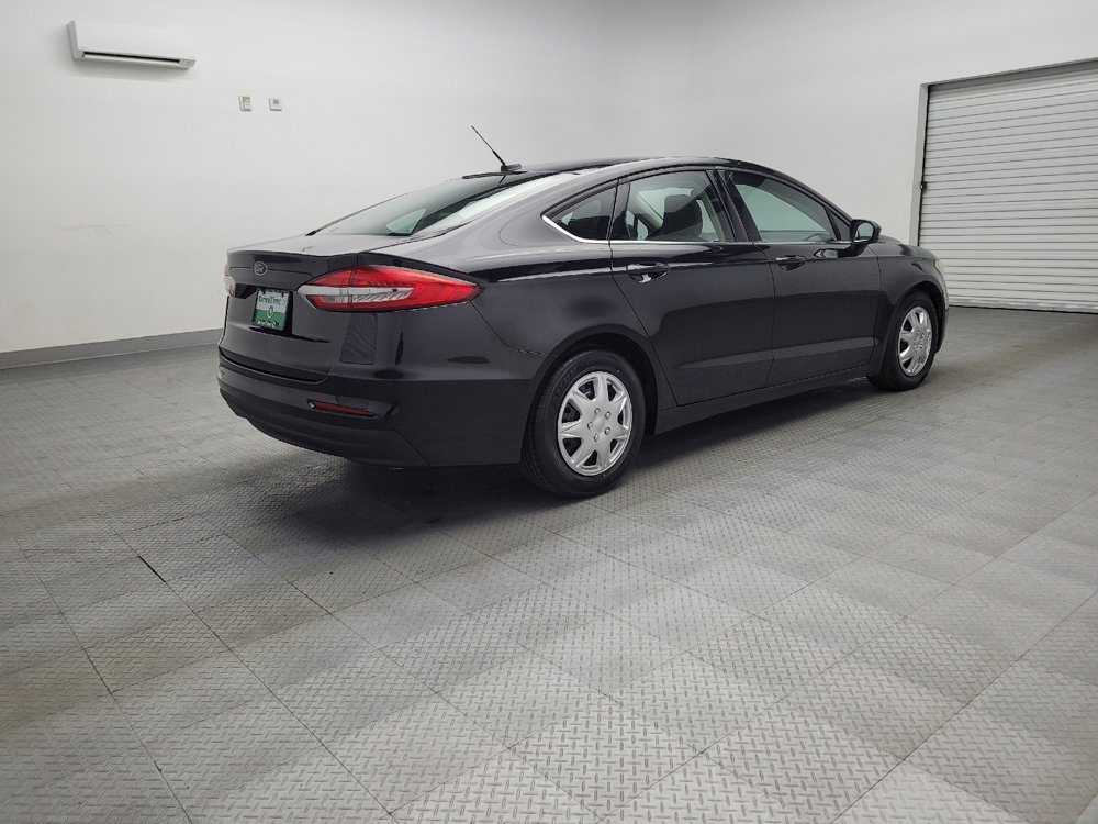 Used 2019 Ford Fusion S image 9