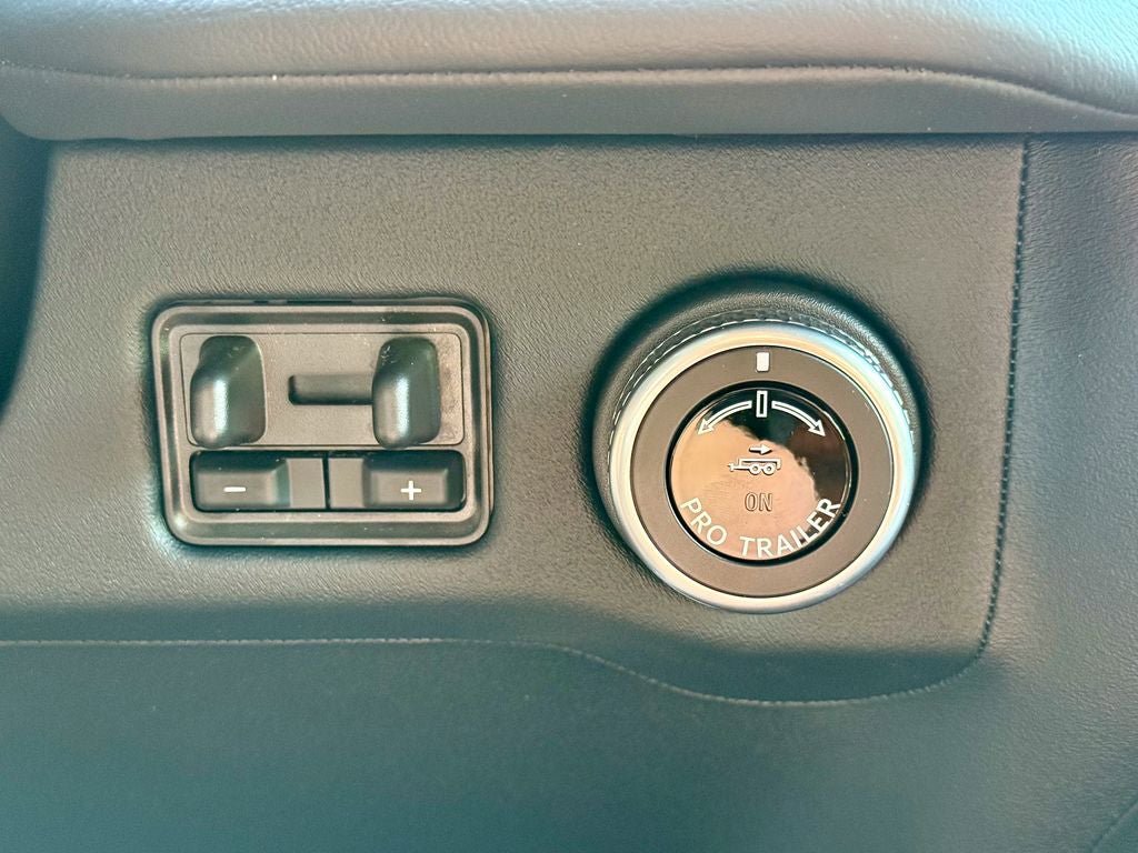 New 2026 Lincoln Navigator L Black Label AWD/4WD image 43