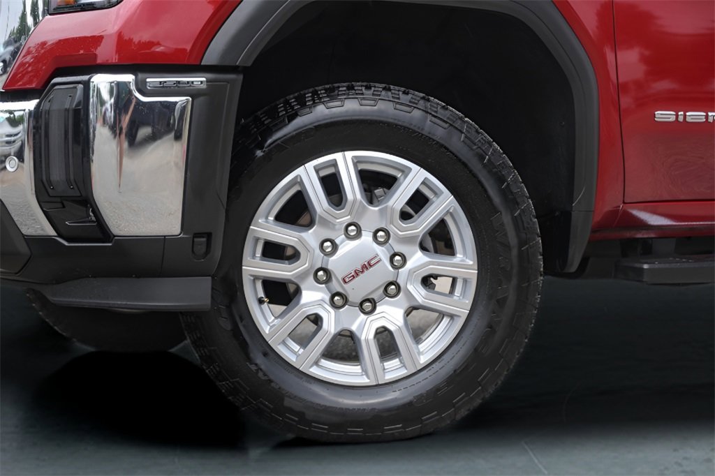 Used 2024 GMC Sierra 3500 SLT w/ SLT Premium Package image 4