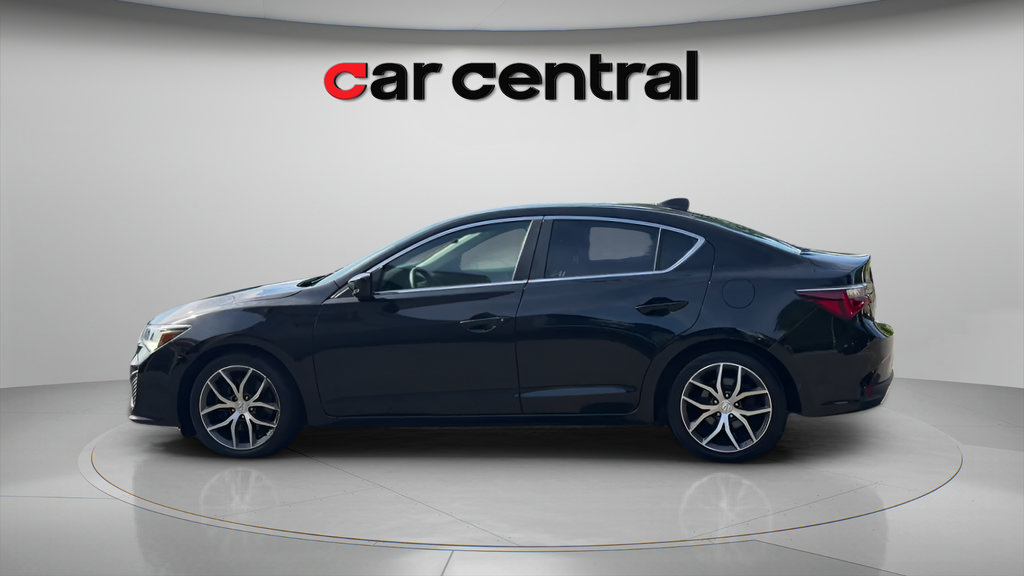Used 2020 Acura ILX w/ Premium Package FWD image 2