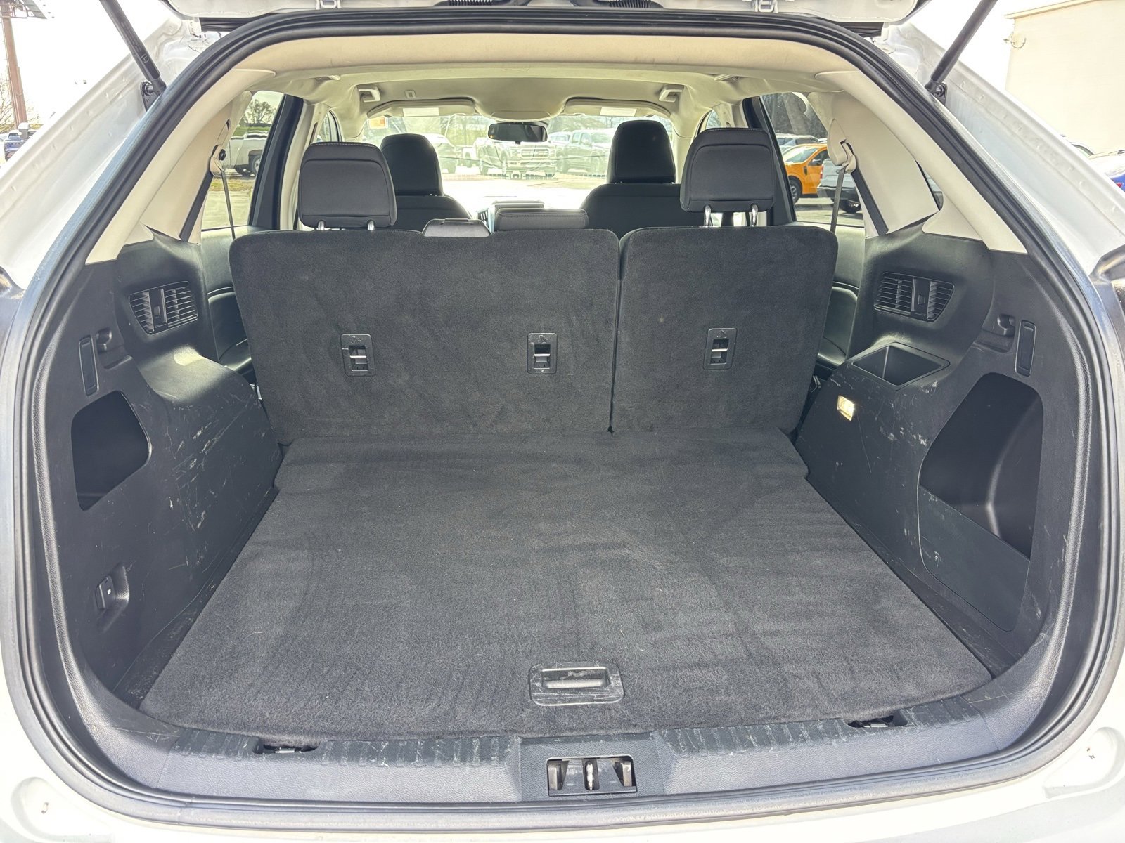 Used 2023 Ford Edge SE w/ Black Appearance Package image 21