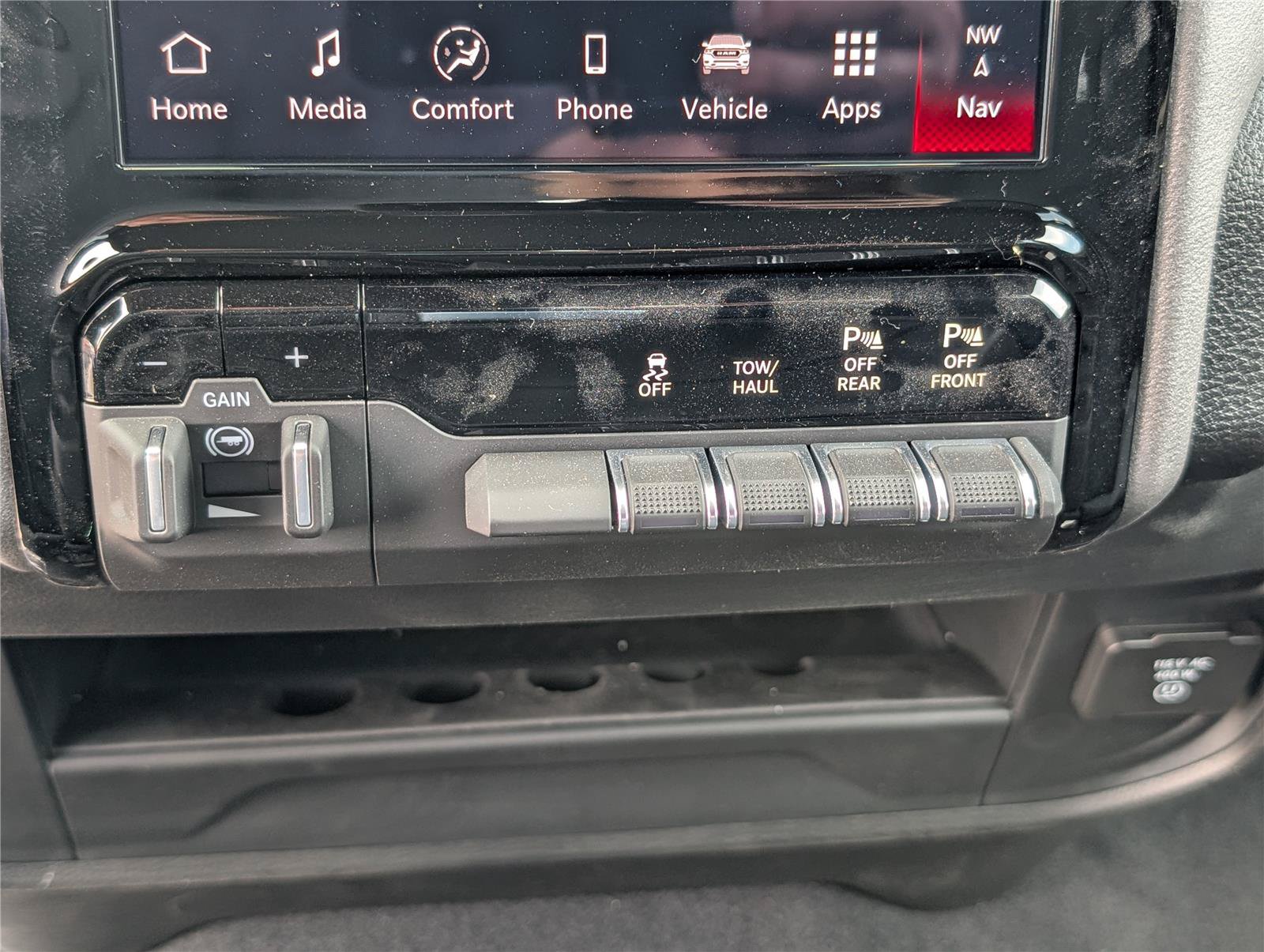 New 2026 RAM 3500 Tradesman AWD/4WD image 21