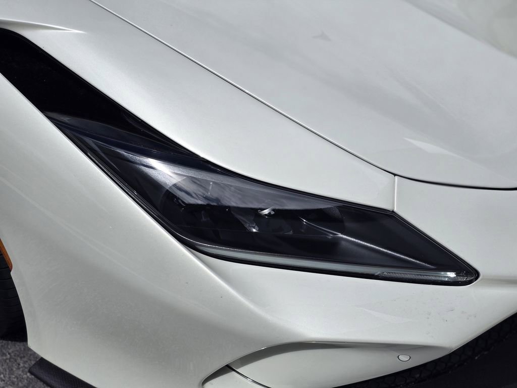 Used 2022 Ferrari F8 Tributo image 12
