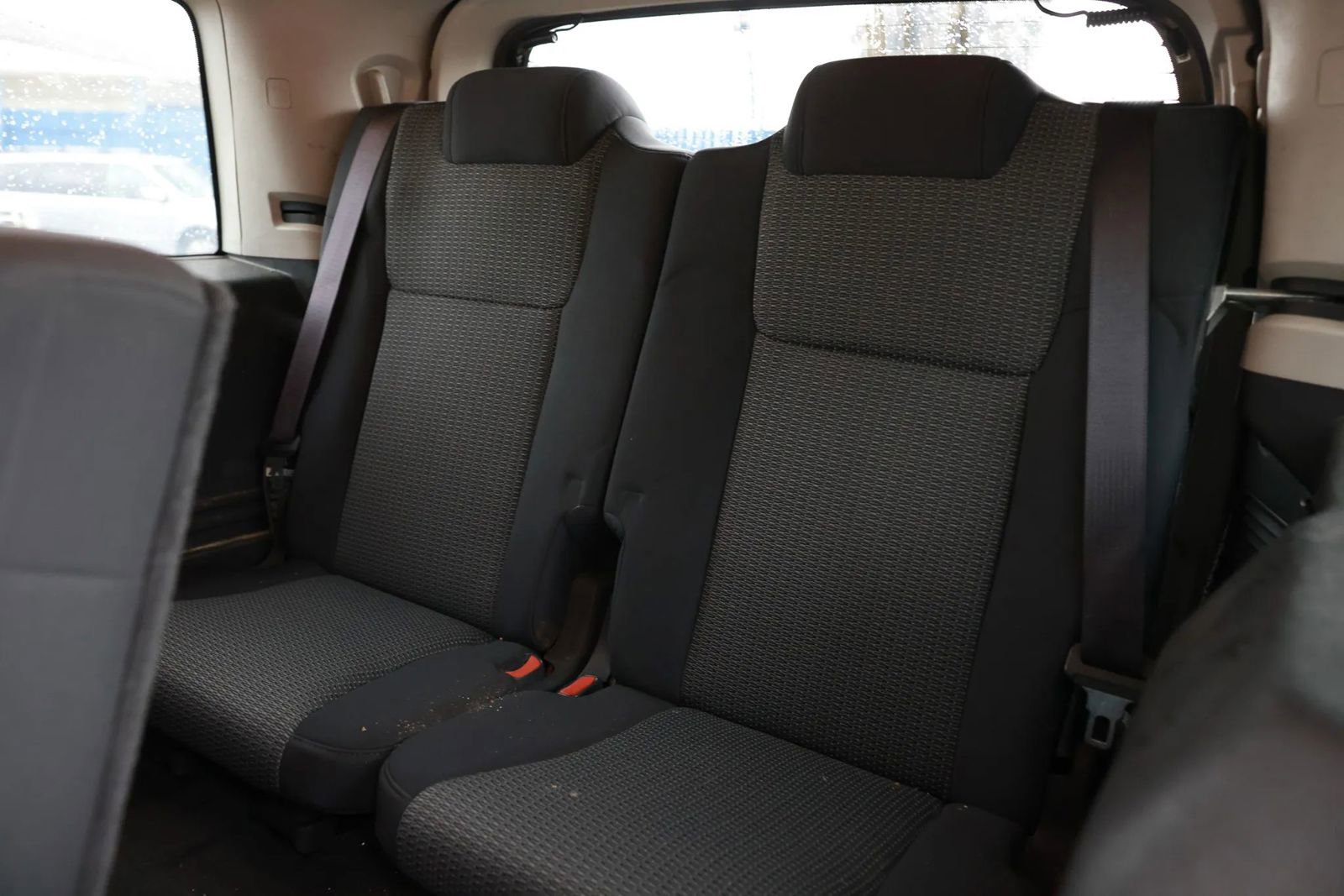 Used 2010 Jeep Commander Sport image 16