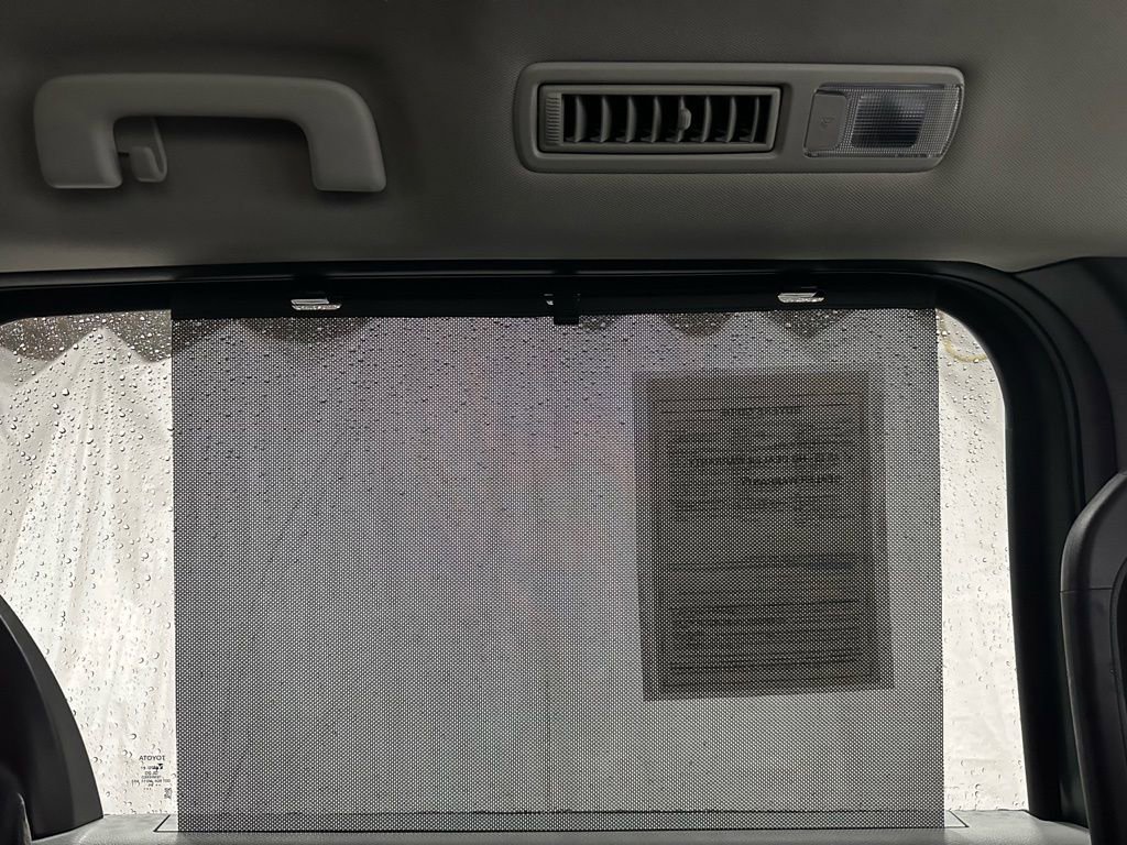 Used 2025 Toyota Sienna XLE image 46