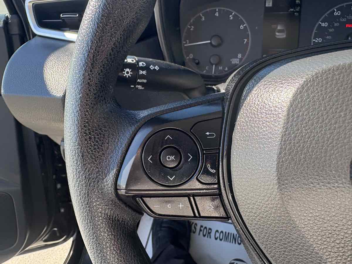 Used 2024 Toyota Corolla LE image 24