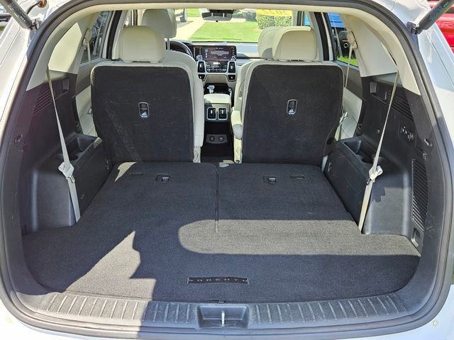 Used 2022 Kia Sorento EX w/ Panoramic Sunroof Package FWD image 13