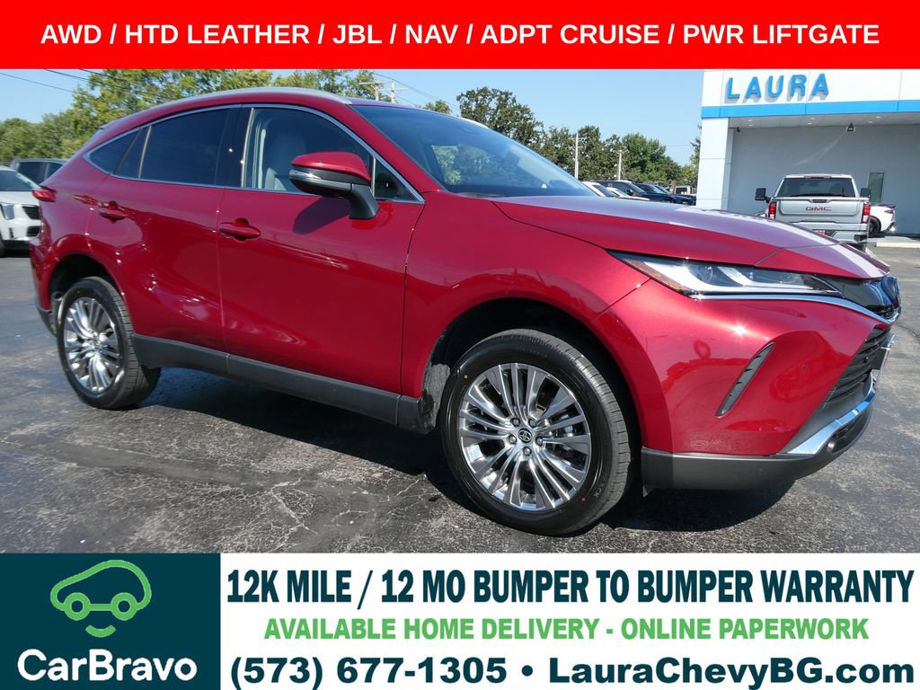 Used 2024 Toyota Venza XLE AWD/4WD image 1