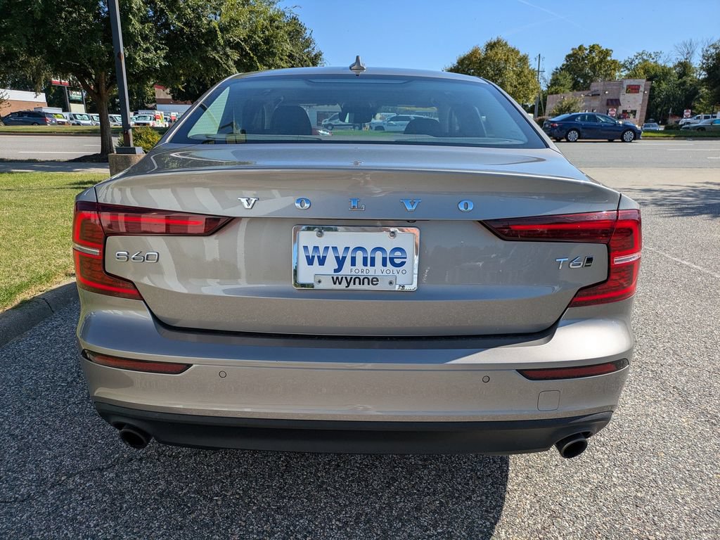 Used 2019 Volvo S60 T6 Momentum w/ Multimedia Package AWD/4WD image 5