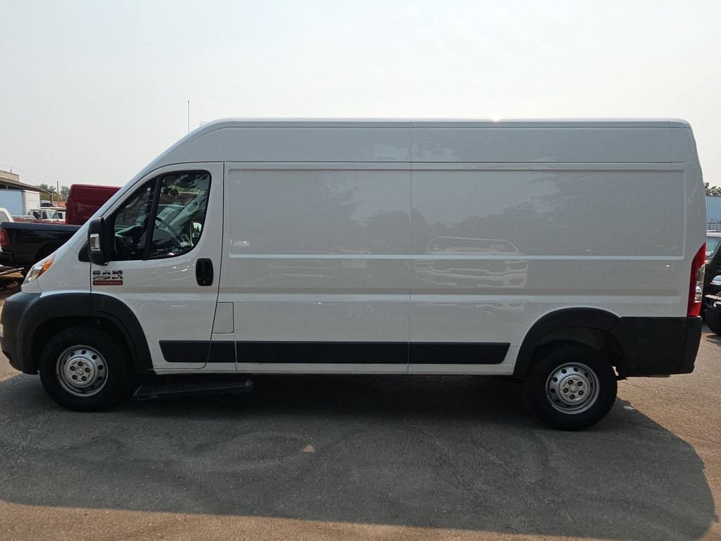 Used 2018 RAM ProMaster 2500 w/ Premium Appearance Group FWD image 4
