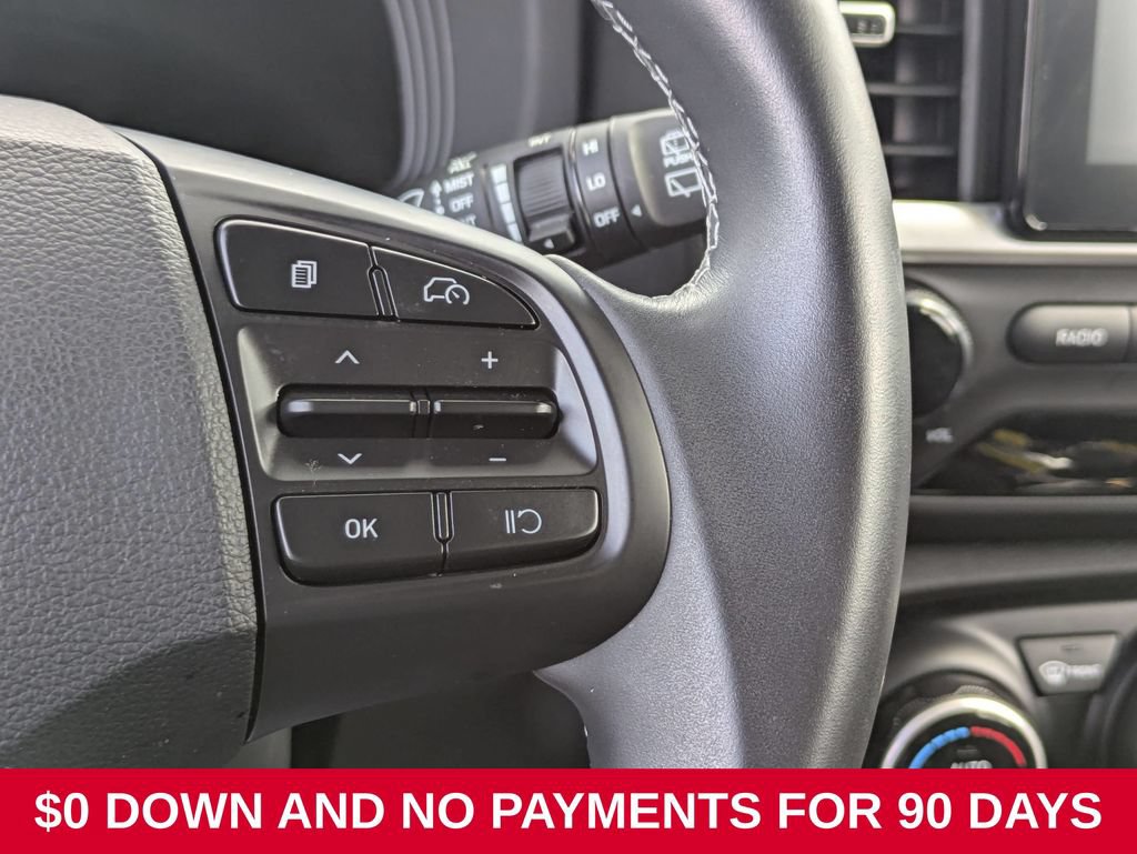 Used 2025 Hyundai Venue SEL FWD image 20